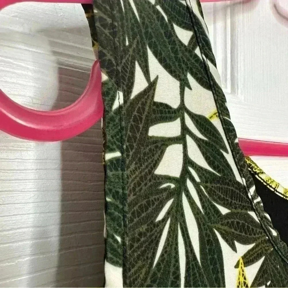 George Tank Top Sleeveless Leaves Yellow, Black, & Green Size XXL - Picture 4 of 16